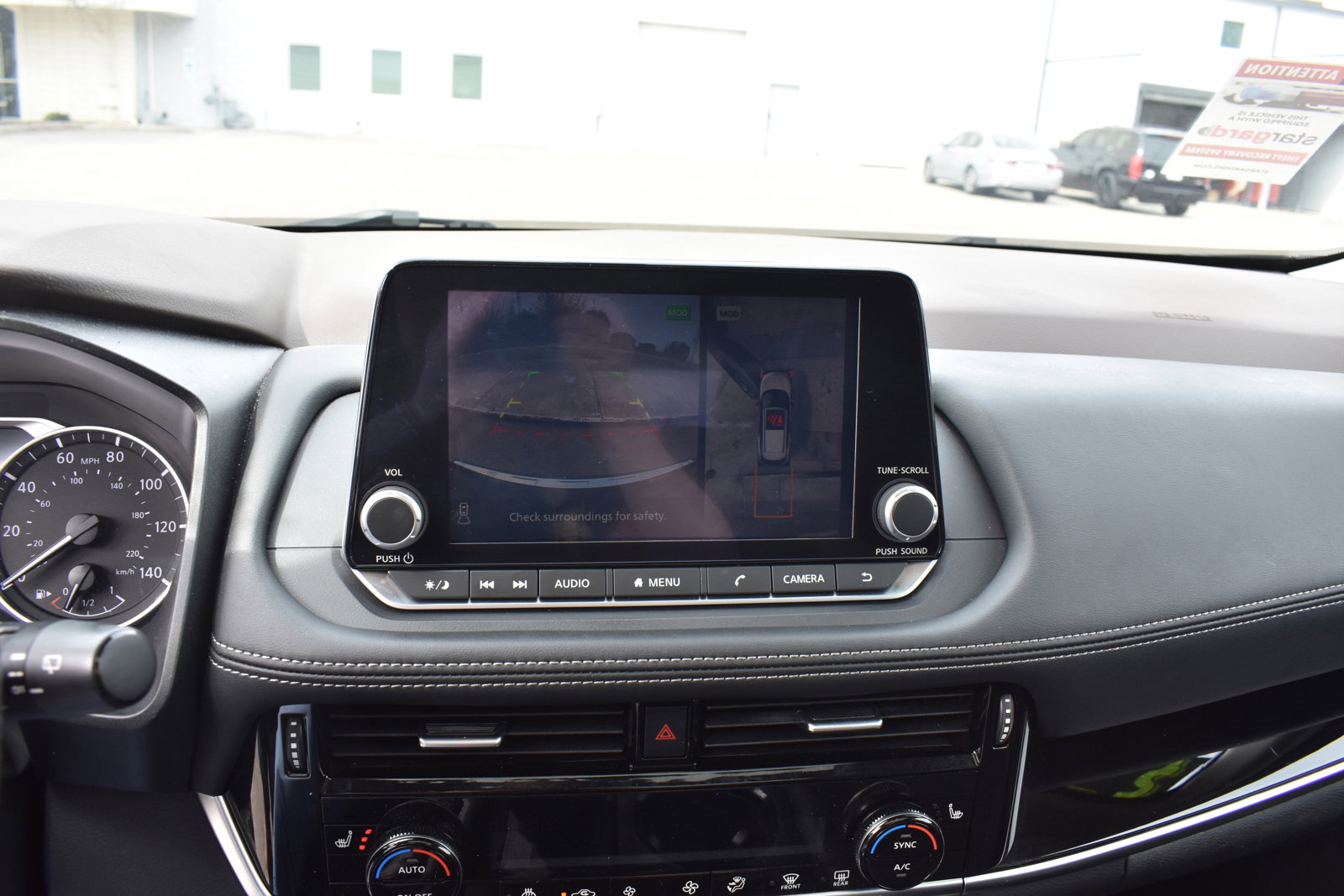 Used 2023 Nissan Rogue SL image 19