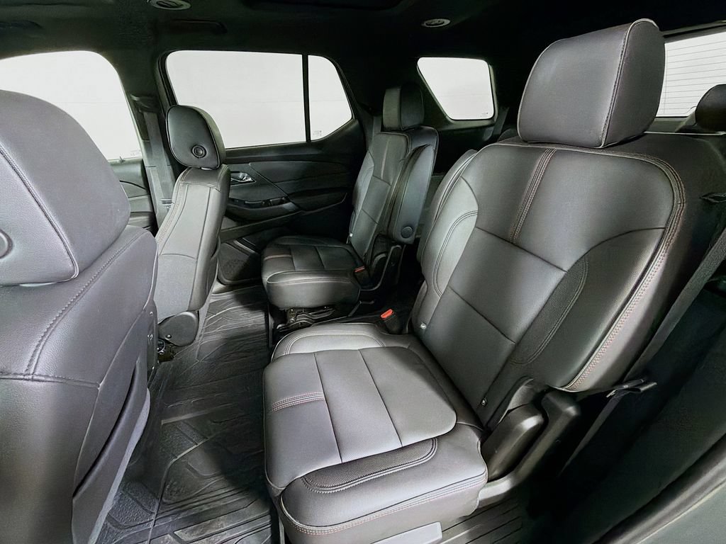Used 2024 Chevrolet Traverse RS w/ LPO, Floor Liner Package AWD/4WD image 20