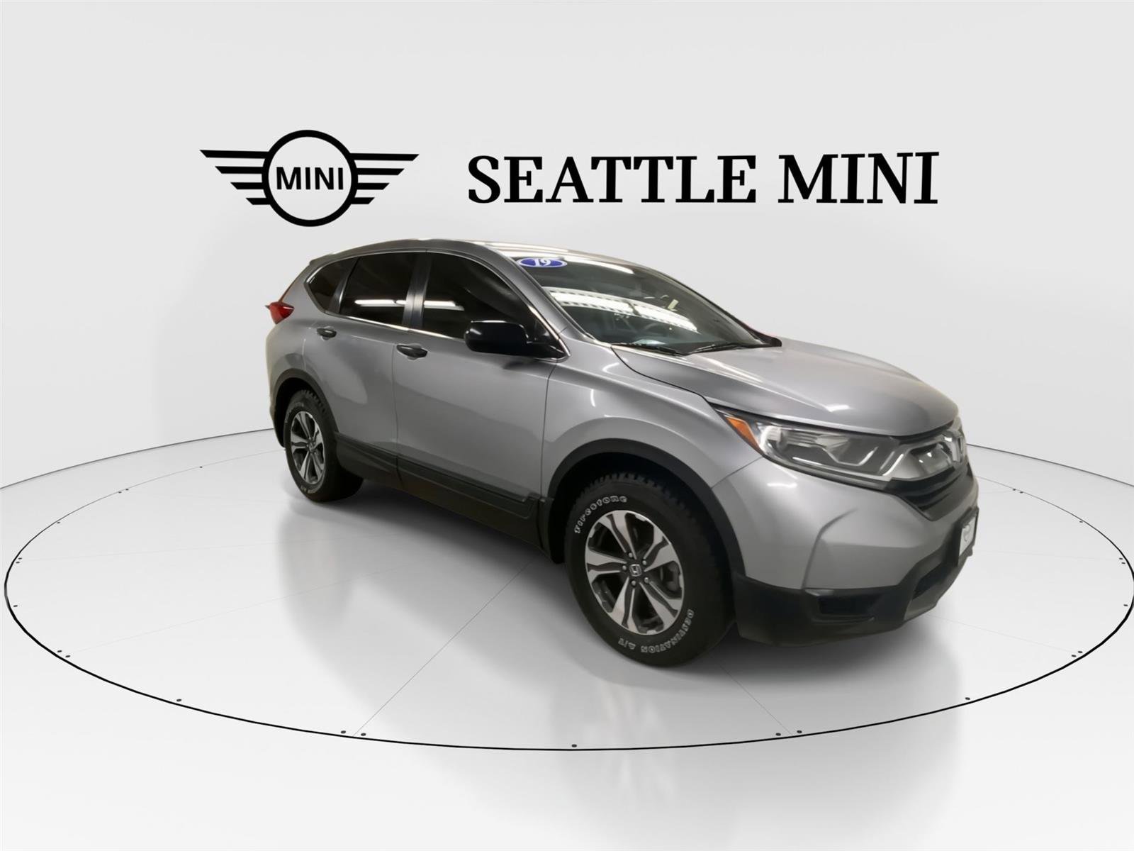 Used 2019 Honda CR-V LX image 2
