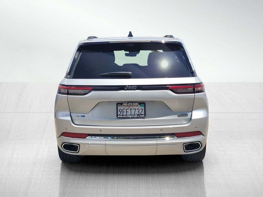Used 2022 Jeep Grand Cherokee Overland w/ Luxury Tech Group IV AWD/4WD image 5