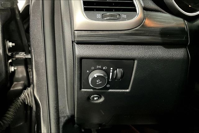 Used 2020 Jeep Grand Cherokee Altitude image 39