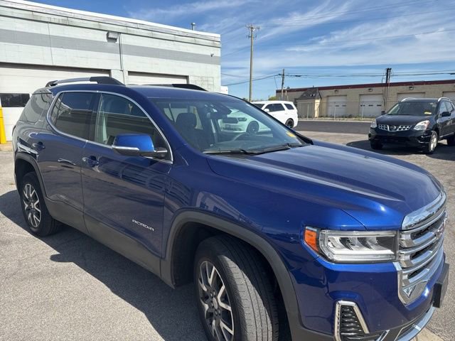 Used 2023 GMC Acadia SLE w/ Driver Convenience Package image 5