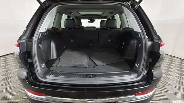 Used 2023 Jeep Grand Cherokee 4WD 4xe image 28