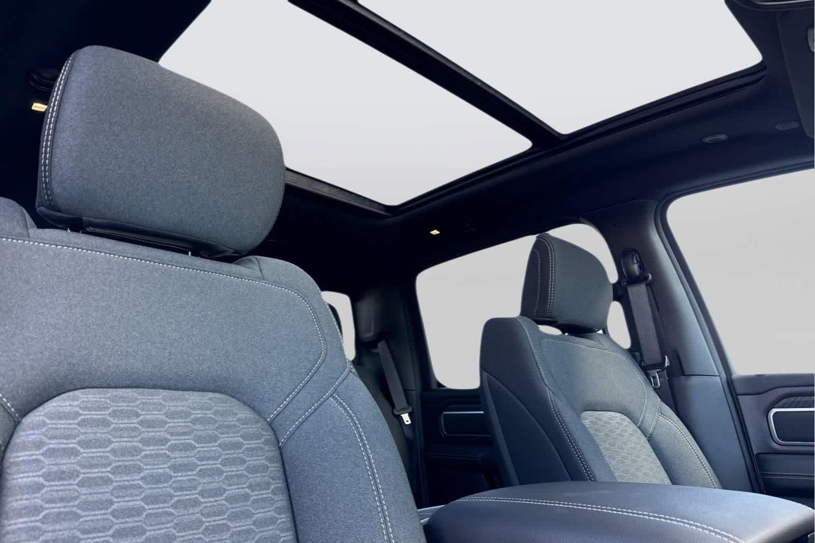 New 2026 RAM 1500 Big Horn AWD/4WD image 17