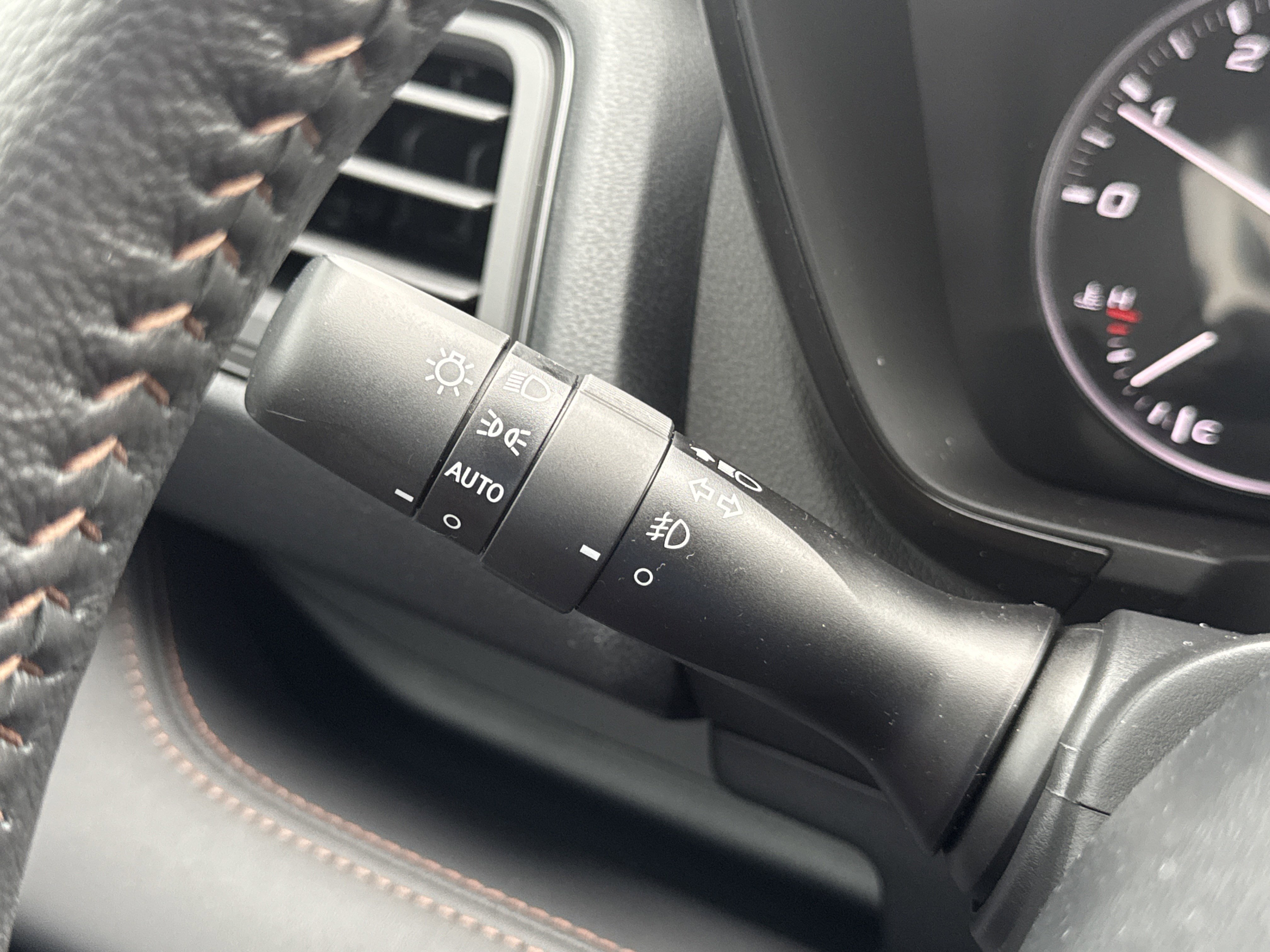 New 2026 Subaru Ascent Limited Bronze image 18