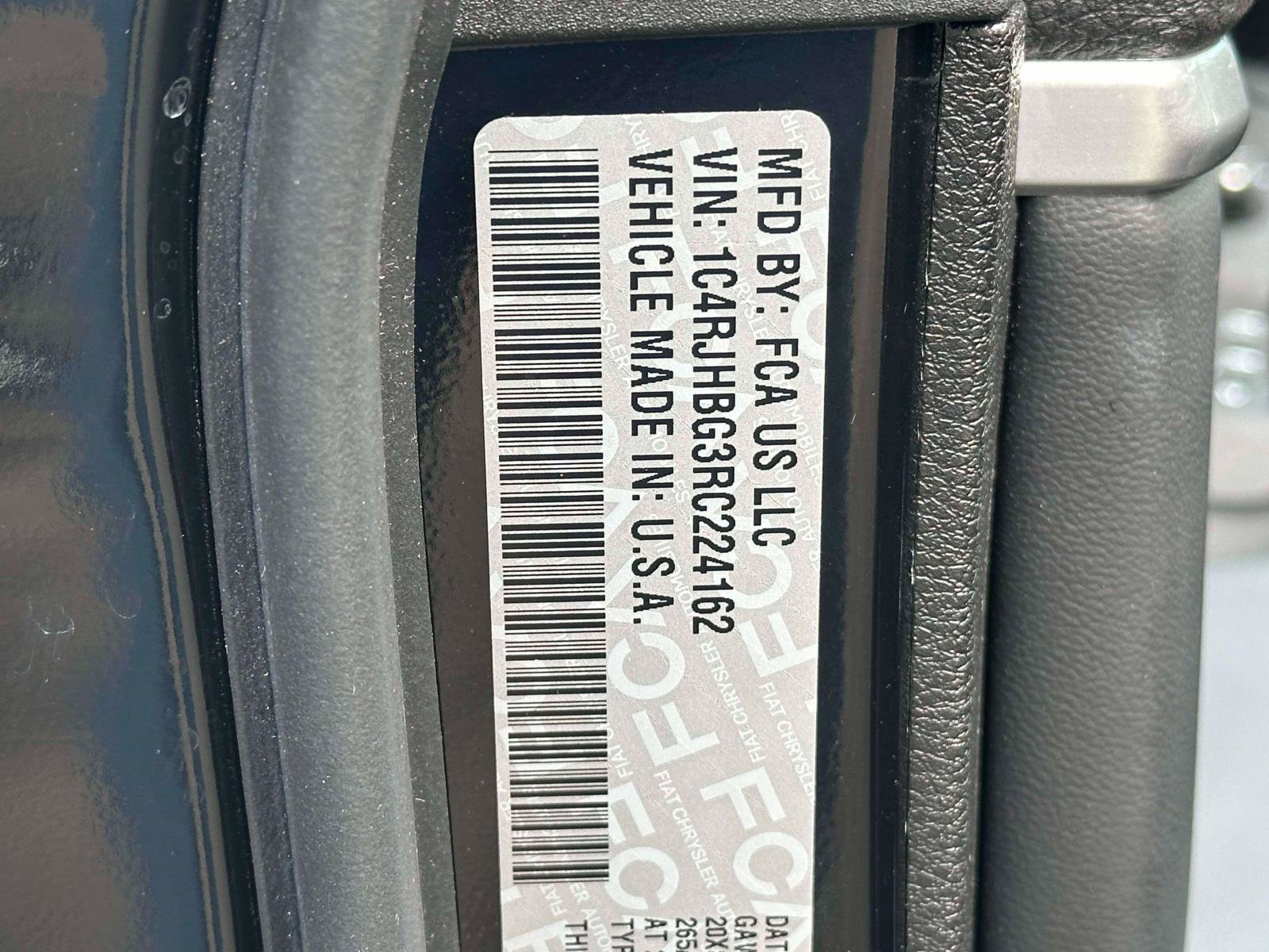 Used 2024 Jeep Grand Cherokee Limited w/ Luxury Tech Group II AWD/4WD image 19