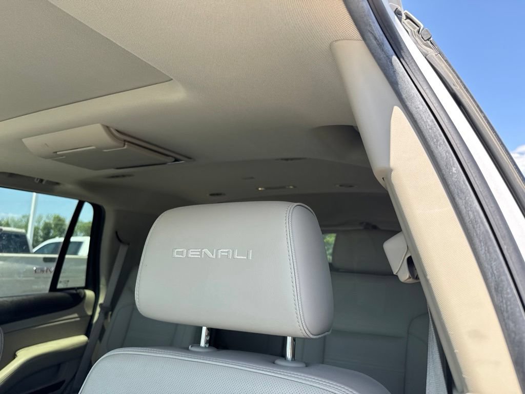 Used 2018 GMC Yukon Denali w/ Open Road Package AWD/4WD image 30