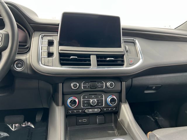 Used 2023 GMC Yukon XL AT4 w/ Technology Package image 13