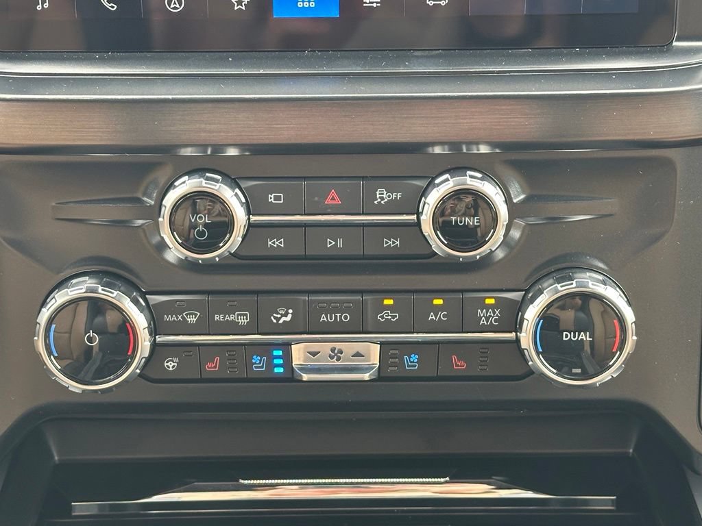 New 2026 Ford F350 Lariat w/ Black Appearance Package AWD/4WD image 19