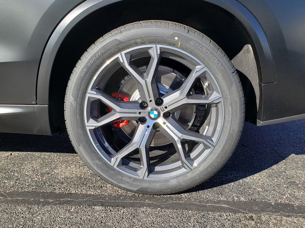 New 2026 BMW X5 M60i w/ Executive Package image 12