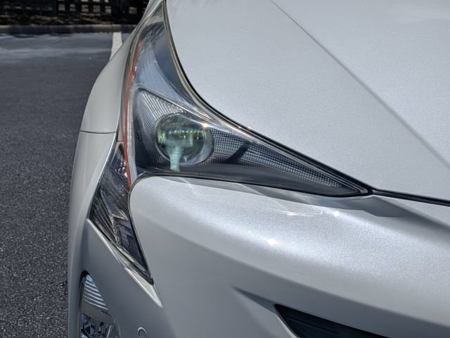 Used 2017 Toyota Prius Four Touring w/ Appearance Package FWD image 10