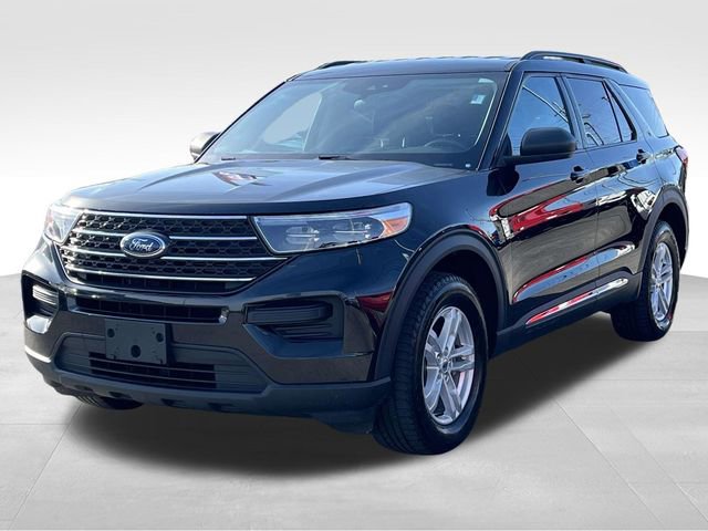 Used 2022 Ford Explorer XLT image 3