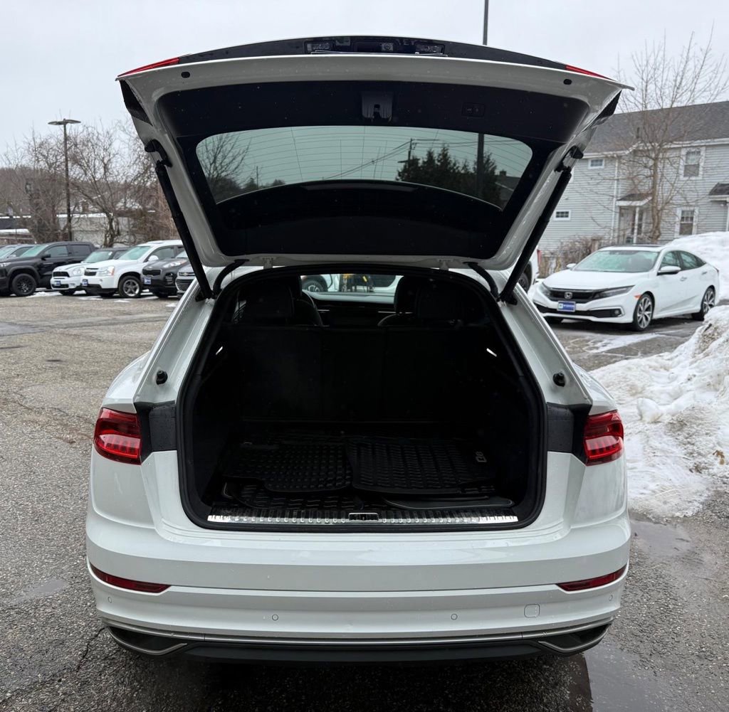 Used 2022 Audi Q8 Premium Plus w/ Premium Plus Package image 5