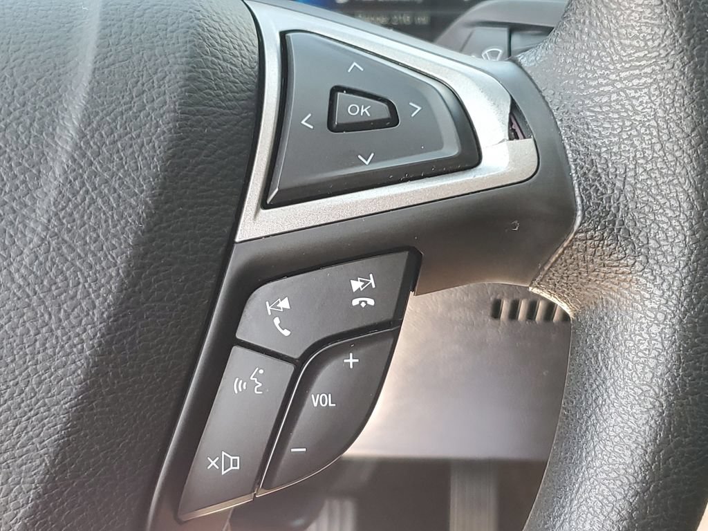 Used 2020 Ford Fusion SE FWD image 13
