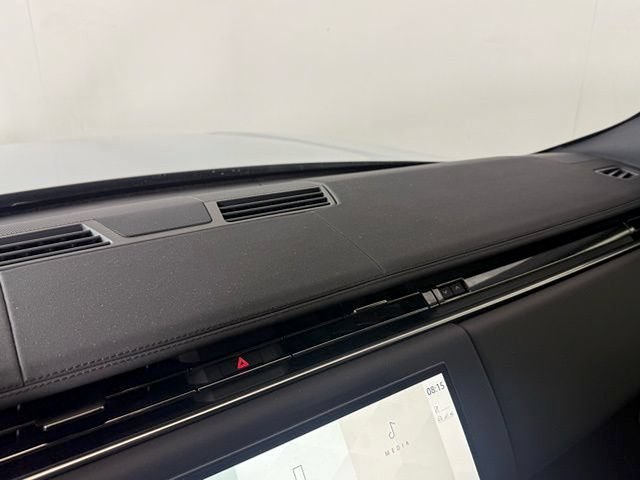 Used 2023 Land Rover Range Rover SE AWD/4WD image 32