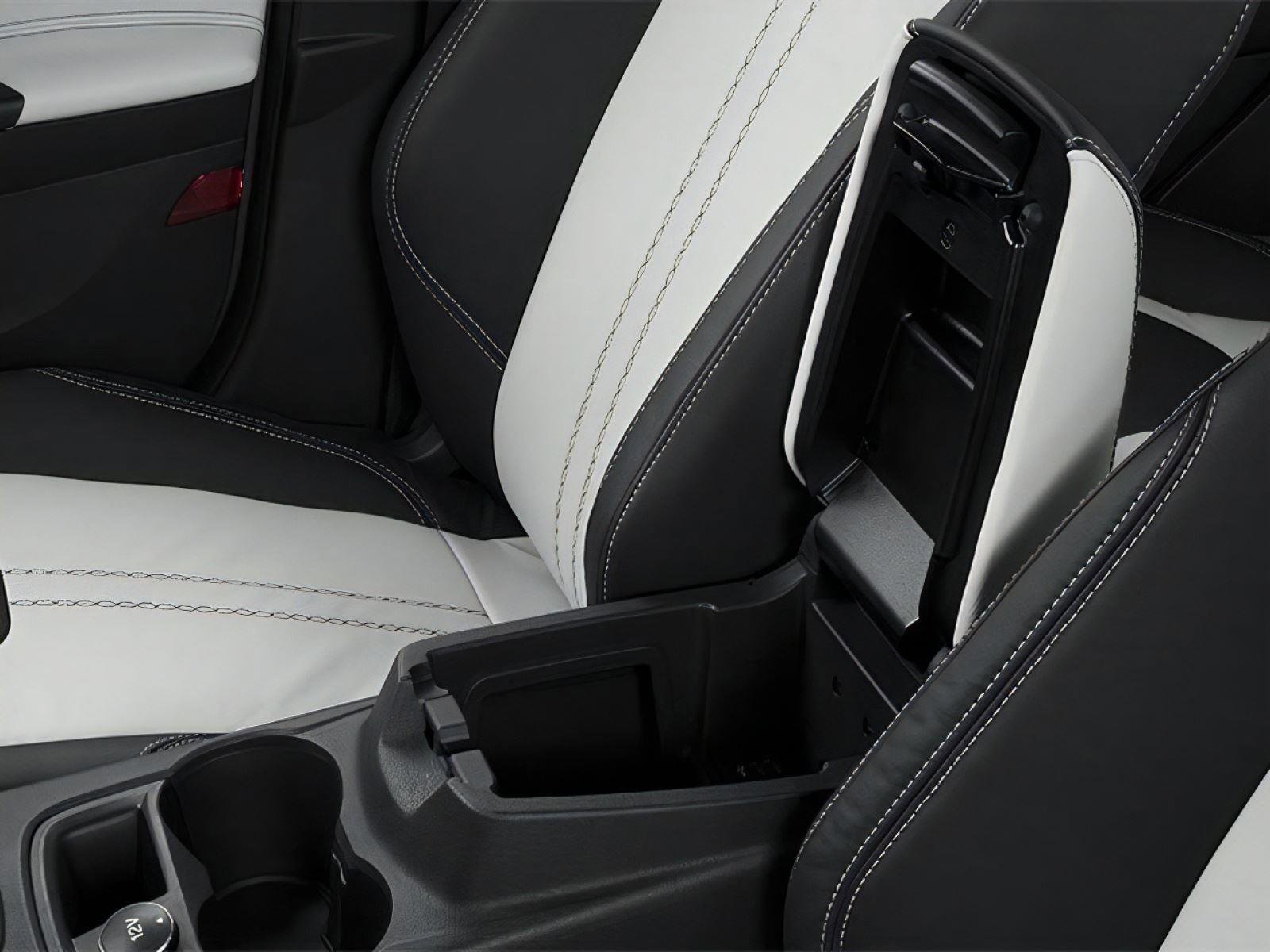 Used 2014 Ford Focus SE FWD image 11