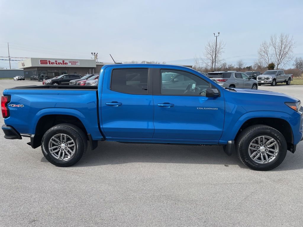 Used 2023 Chevrolet Colorado LT w/ LT Convenience Package image 10