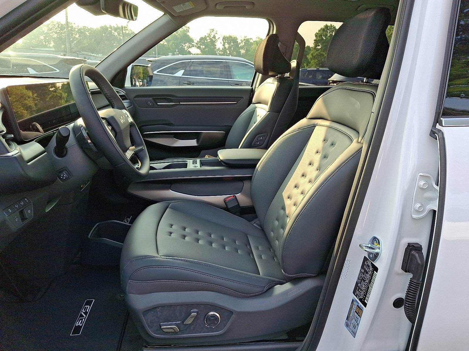 New 2026 Kia EV9 Wind image 6