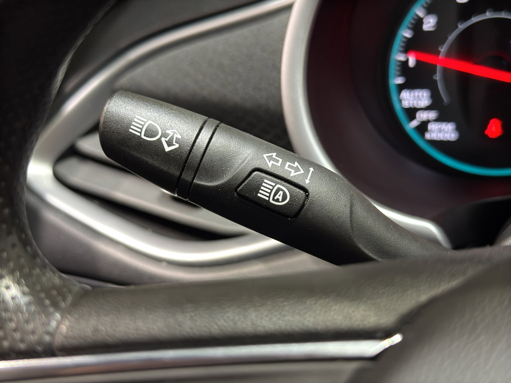 Used 2024 Chevrolet Malibu LT image 21