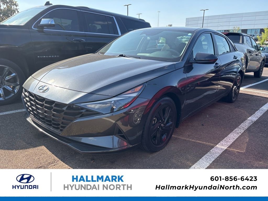 Used 2023 Hyundai Elantra SEL FWD image 1