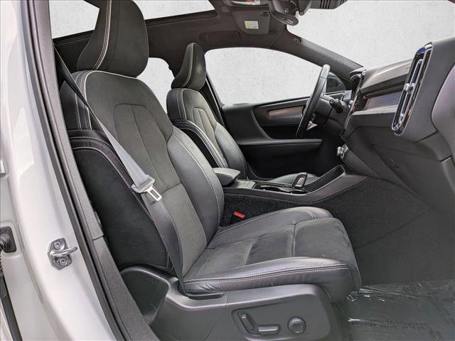 Certified 2021 Volvo XC40 P8 Recharge image 24