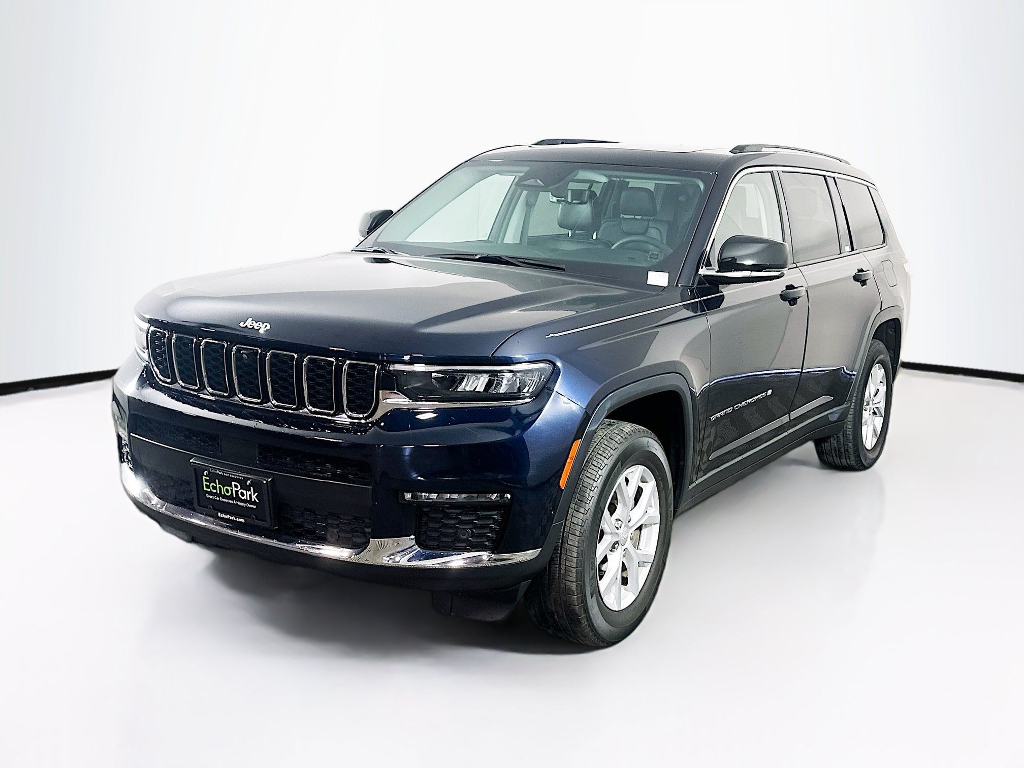 Used 2023 Jeep Grand Cherokee L Limited w/ Luxury Tech Group II AWD/4WD image 3