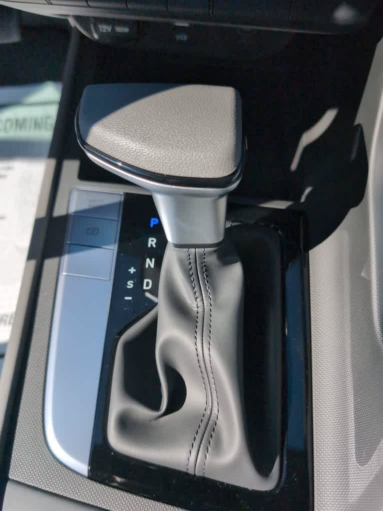 New 2026 Hyundai Elantra SE FWD image 25