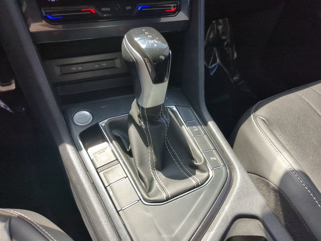 Certified 2023 Volkswagen Tiguan SE R-Line FWD image 25