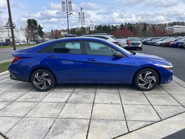 Certified 2025 Hyundai Elantra Sport image 4