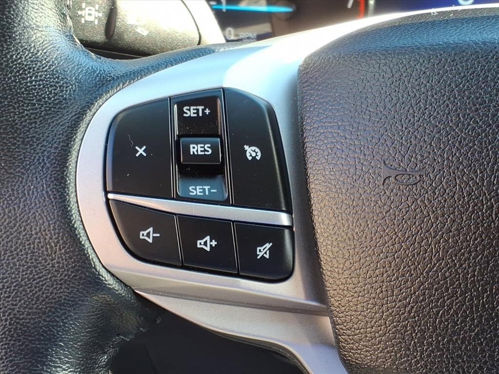 Used 2022 Ford Explorer XLT w/ Equipment Group 202A image 24