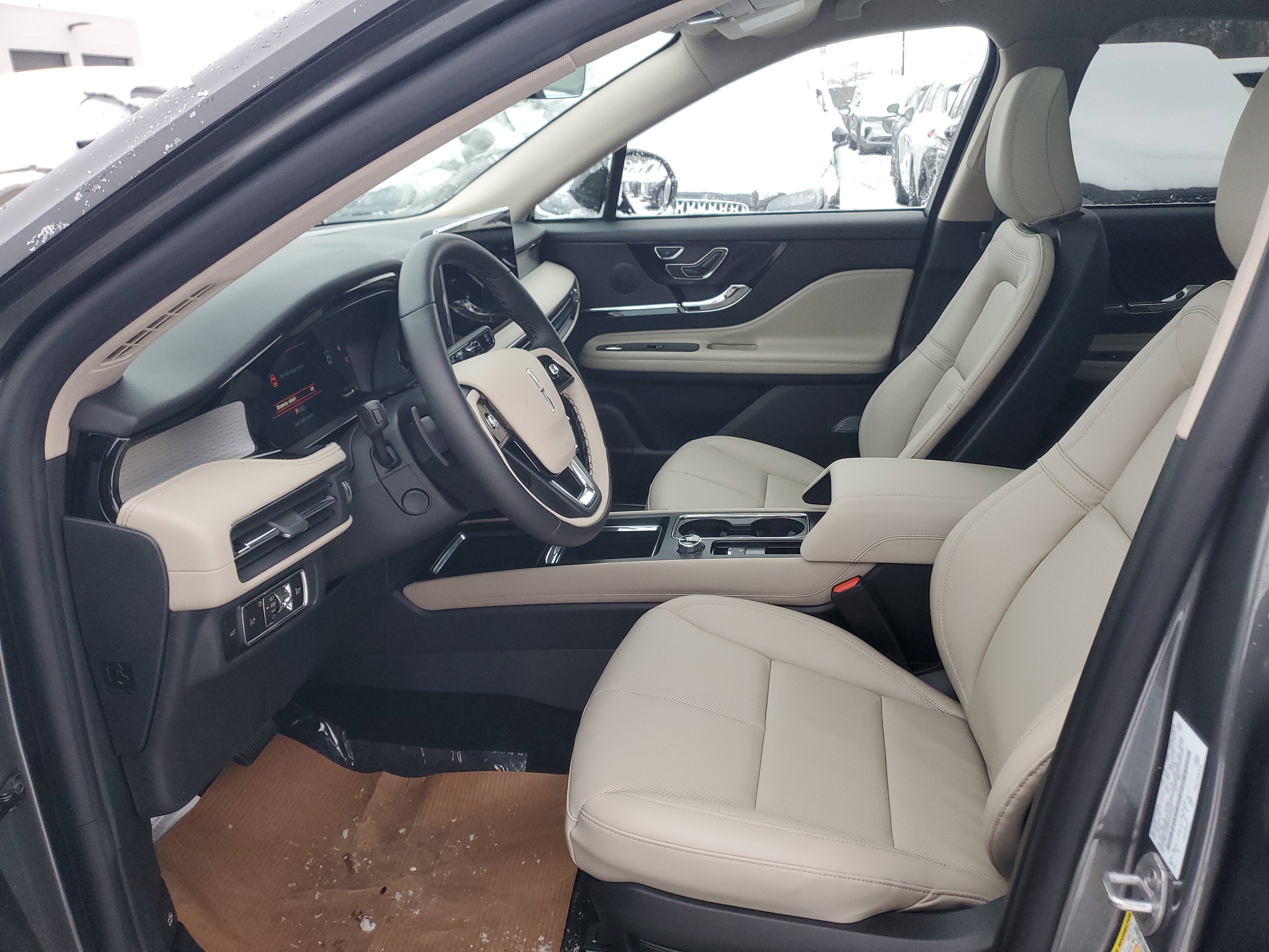 New 2026 Lincoln Corsair Premiere image 12