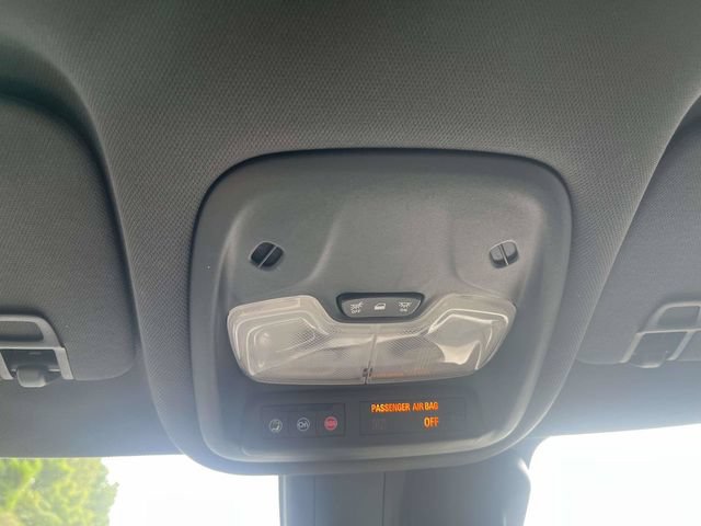 Used 2022 Chevrolet TrailBlazer RS FWD image 32