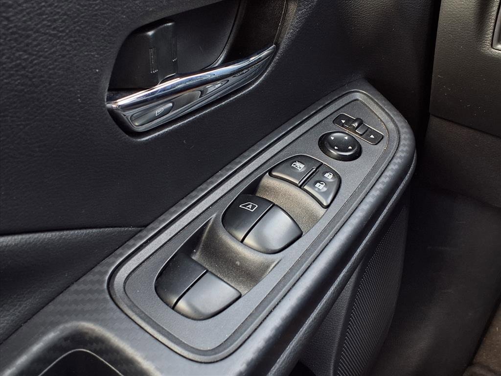 Used 2023 Nissan Versa SV image 19