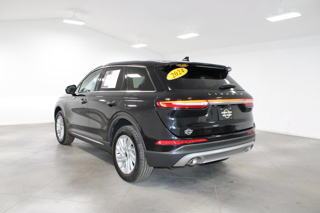Used 2024 Lincoln Corsair FWD image 7