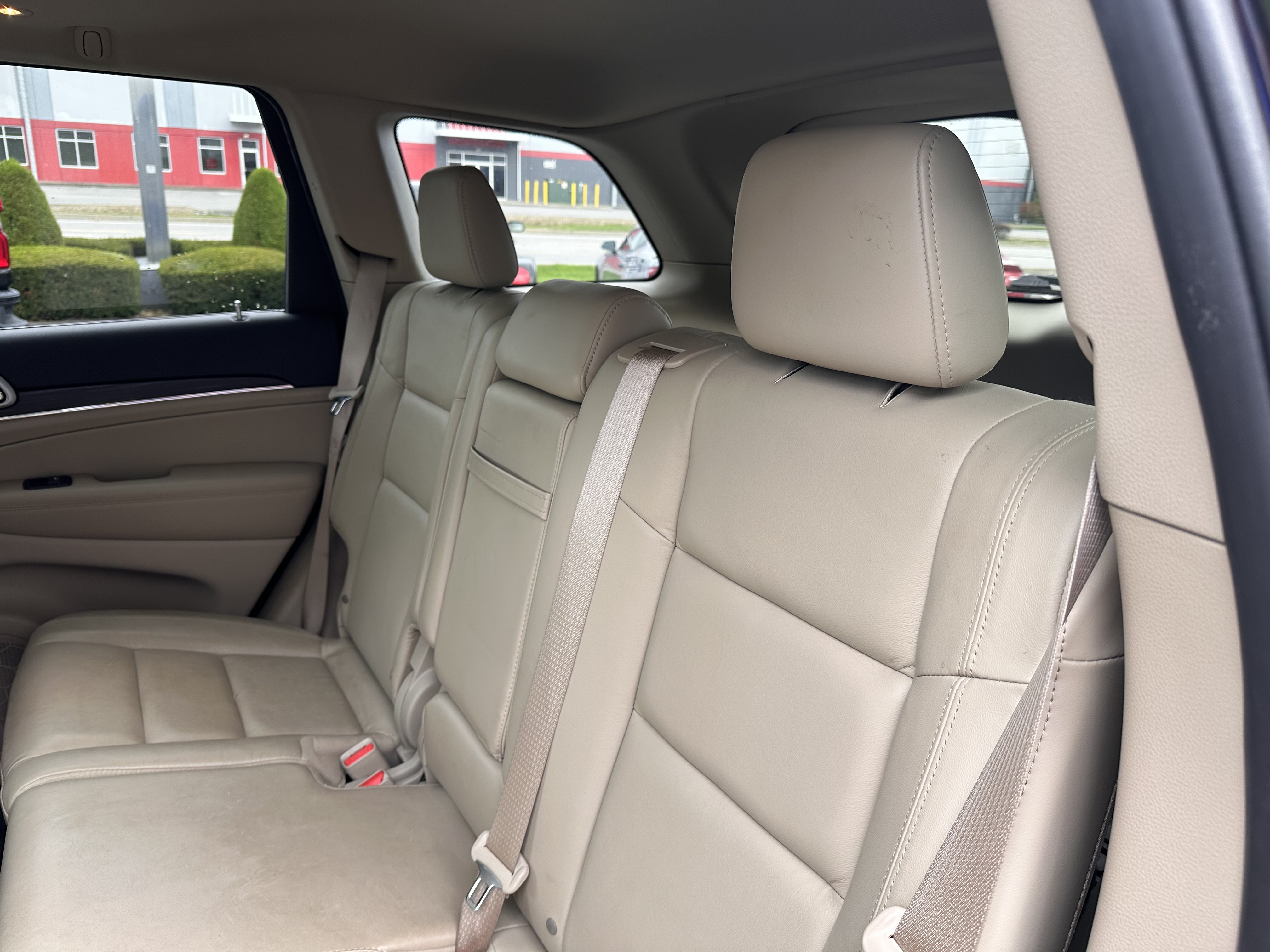 Used 2020 Jeep Grand Cherokee Limited w/ Premium Lighting Group AWD/4WD image 14