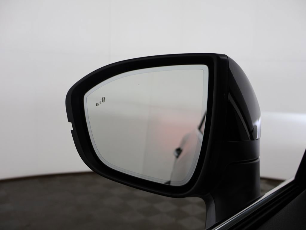 Used 2023 INFINITI QX60 Luxe image 41