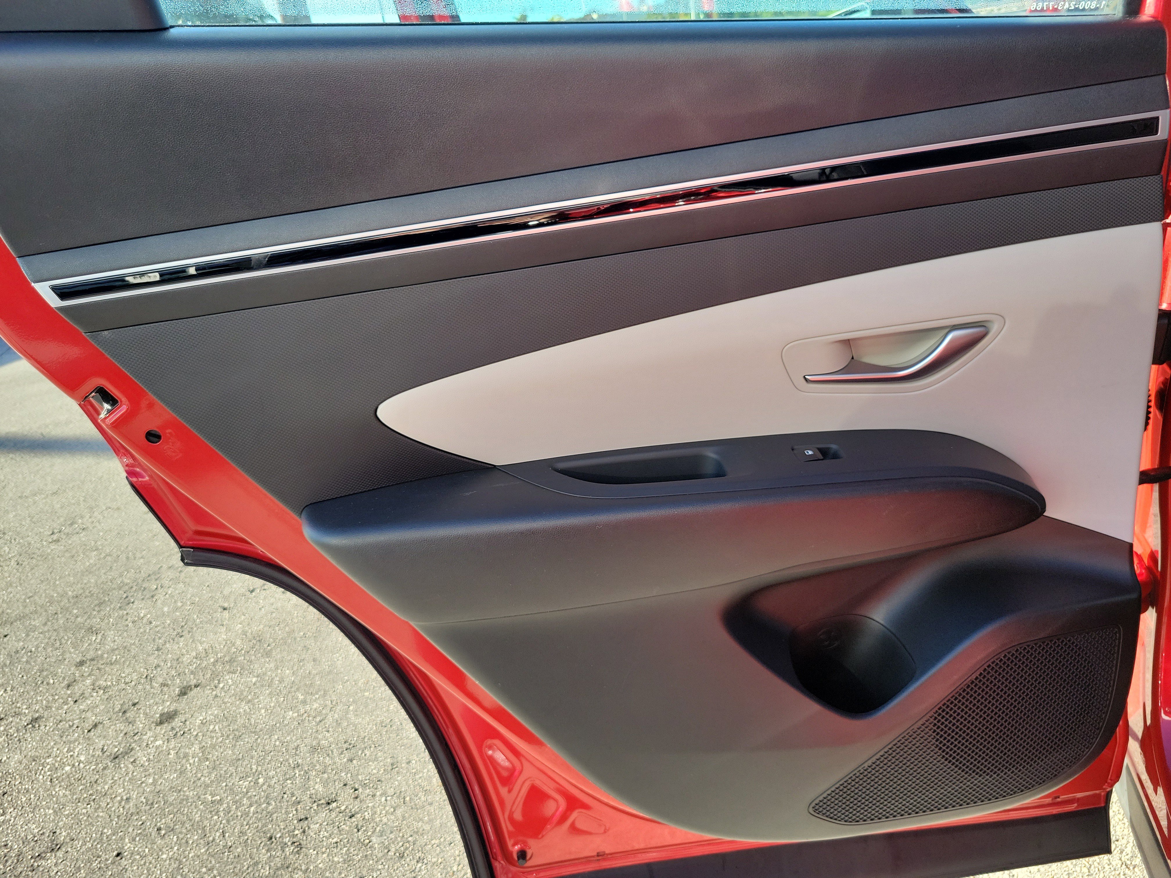 Used 2023 Hyundai Tucson SE image 23