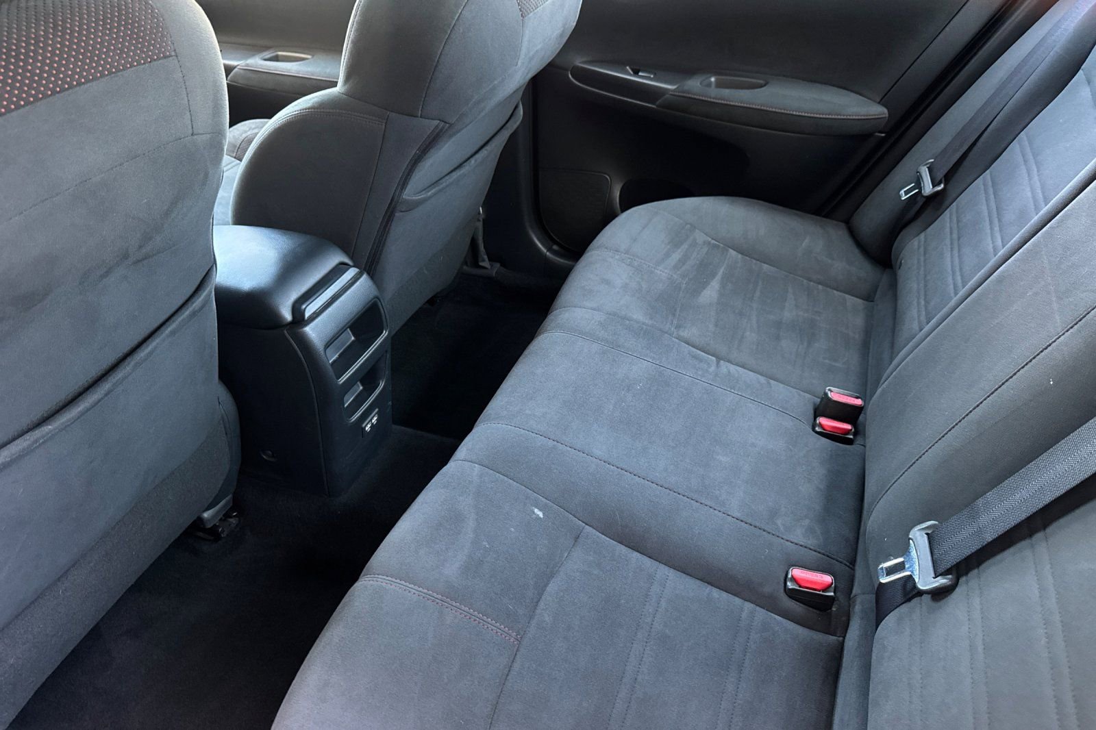 Used 2017 Nissan Sentra NISMO w/ NISMO Premium Package FWD image 11