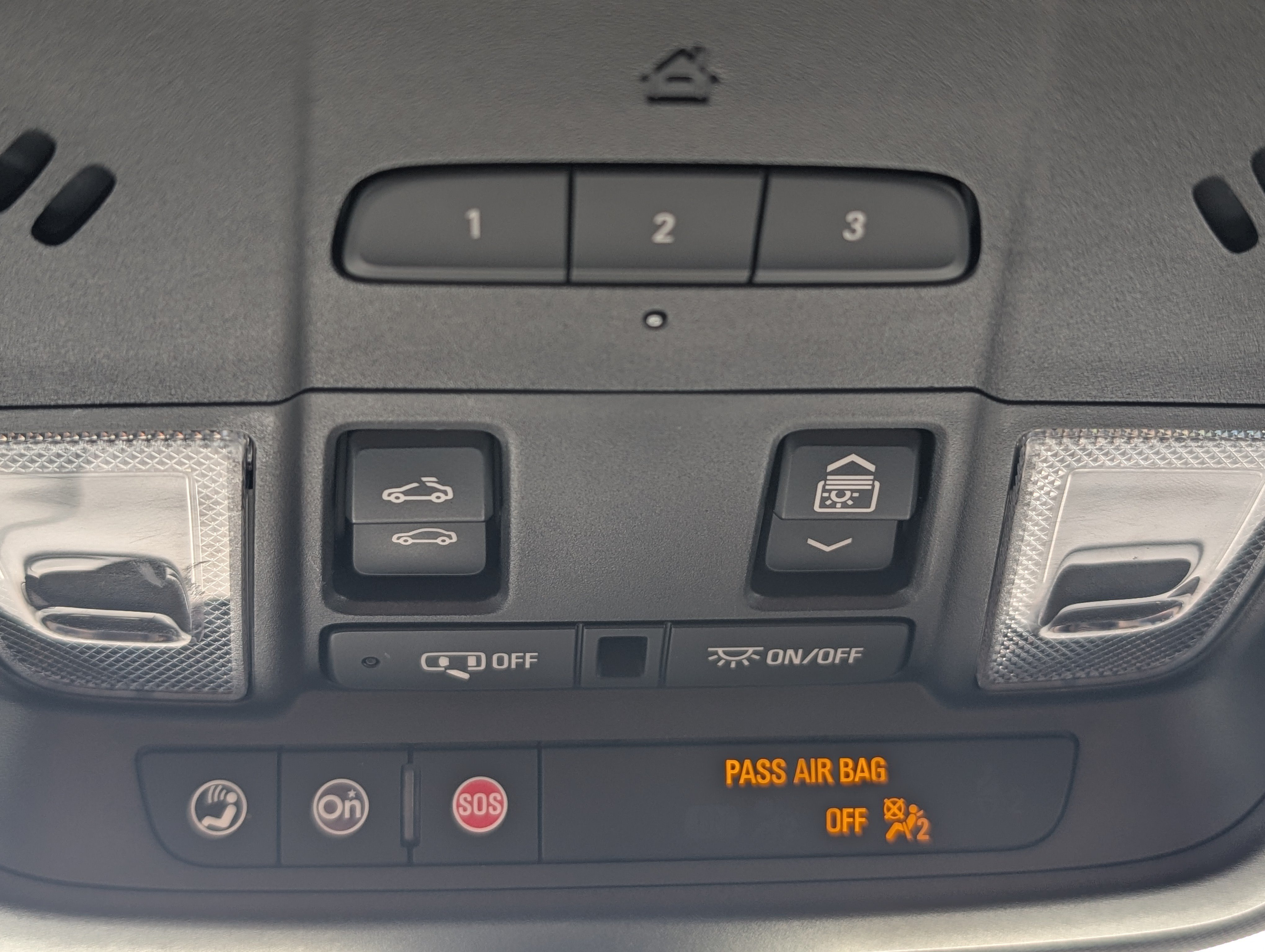 Used 2024 Chevrolet Equinox Premier AWD/4WD image 34