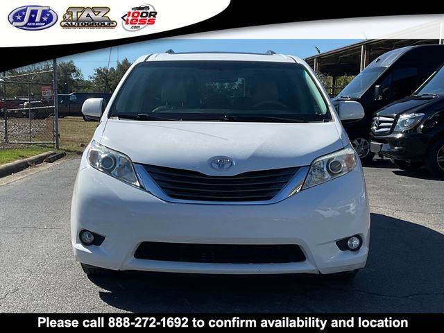 Used 2011 Toyota Sienna XLE image 2