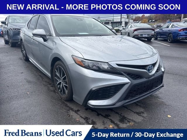 Used 2024 Toyota Camry SE