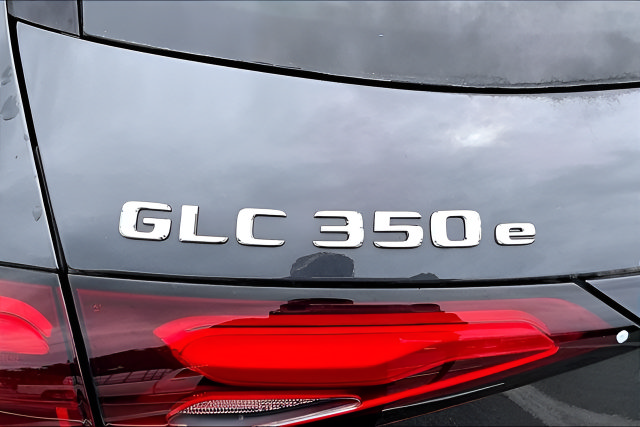 Certified 2025 Mercedes-Benz GLC 350e 4MATIC image 23
