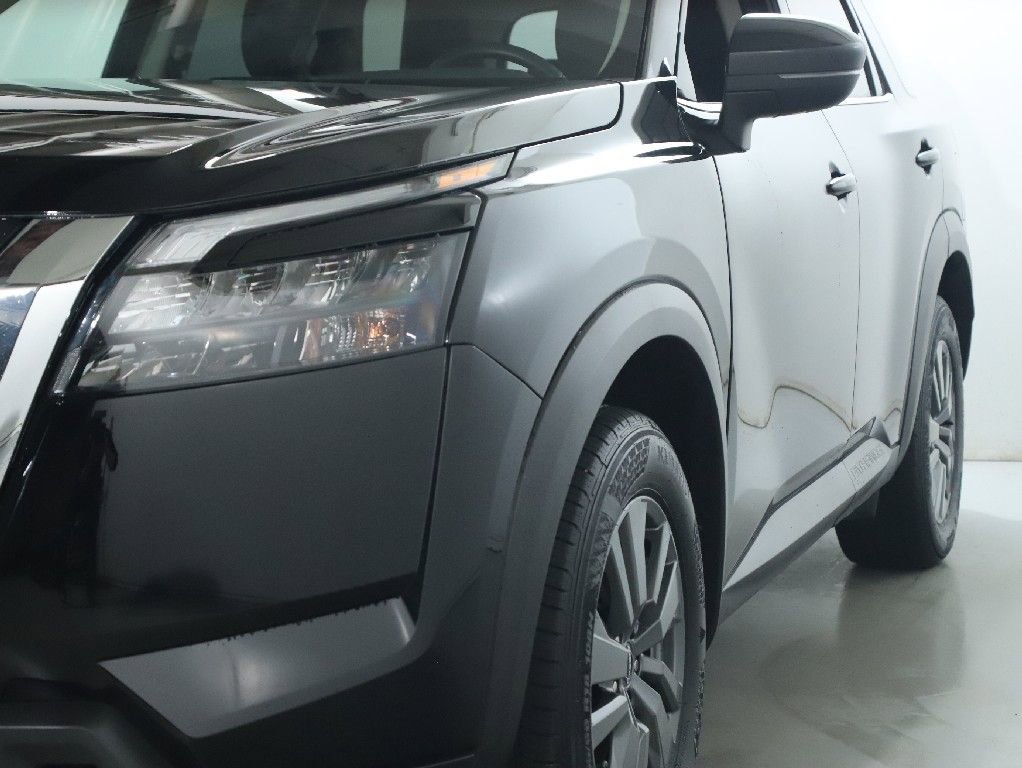 Certified 2025 Nissan Pathfinder SV AWD/4WD image 5