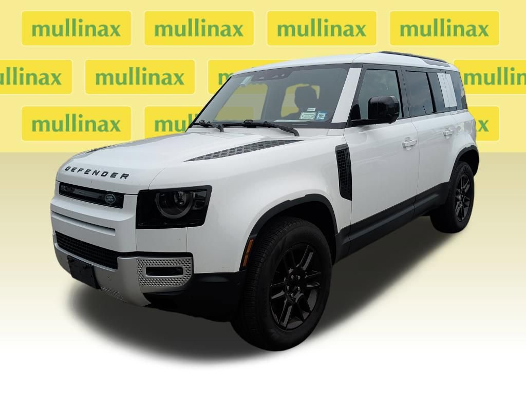 Used 2025 Land Rover Defender 110 S AWD/4WD image 2