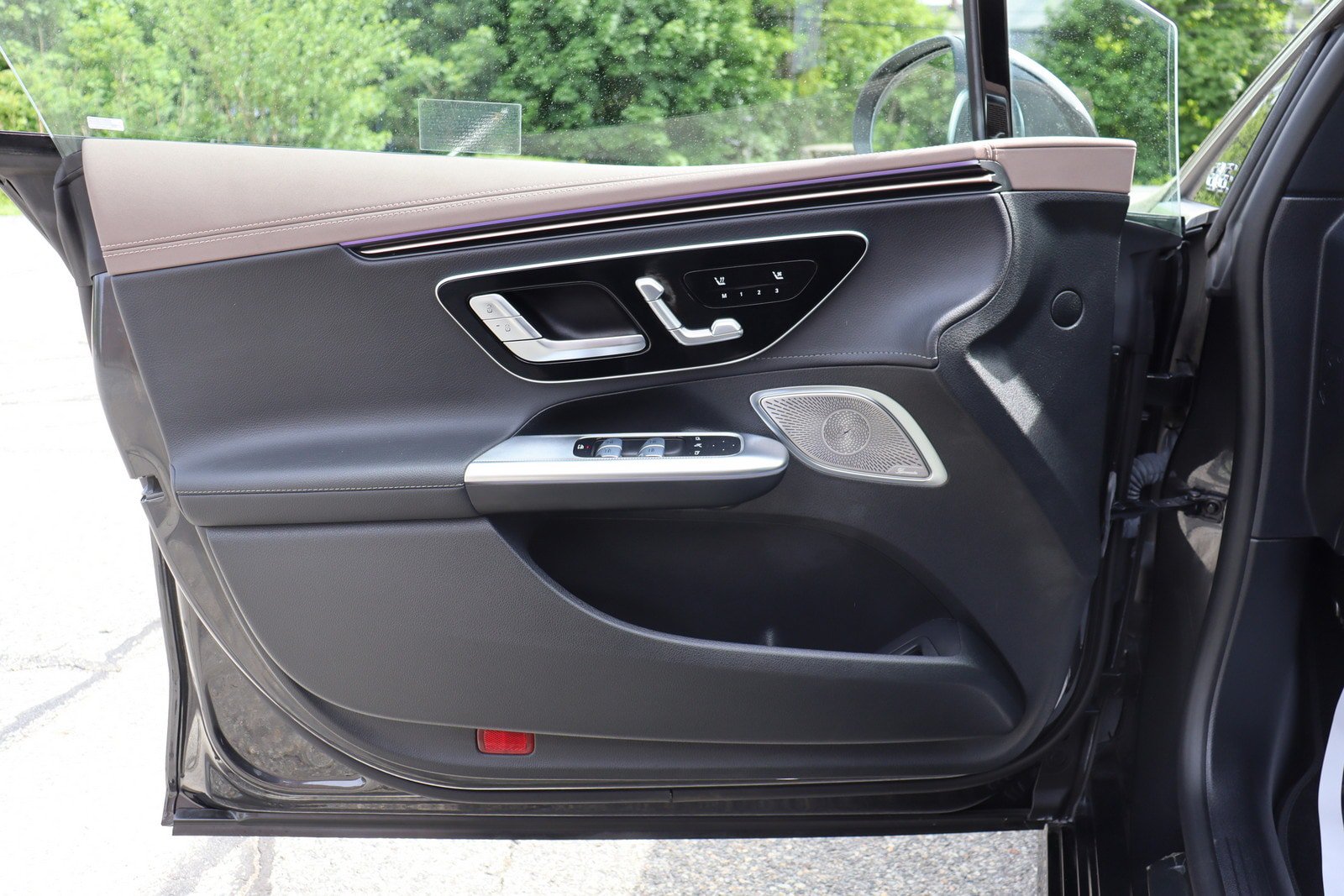 Used 2023 Mercedes-Benz EQE 350+ 4MATIC Sedan image 23