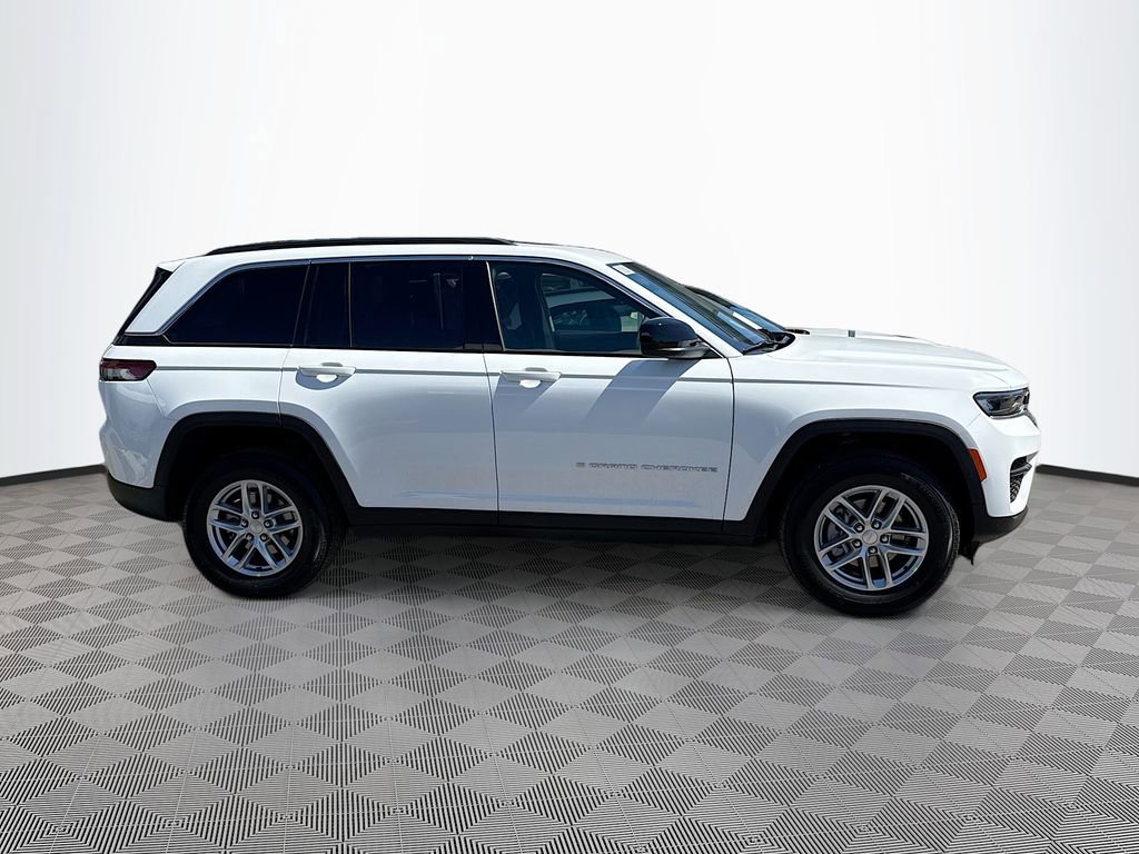 New 2026 Jeep Grand Cherokee Laredo RWD image 4
