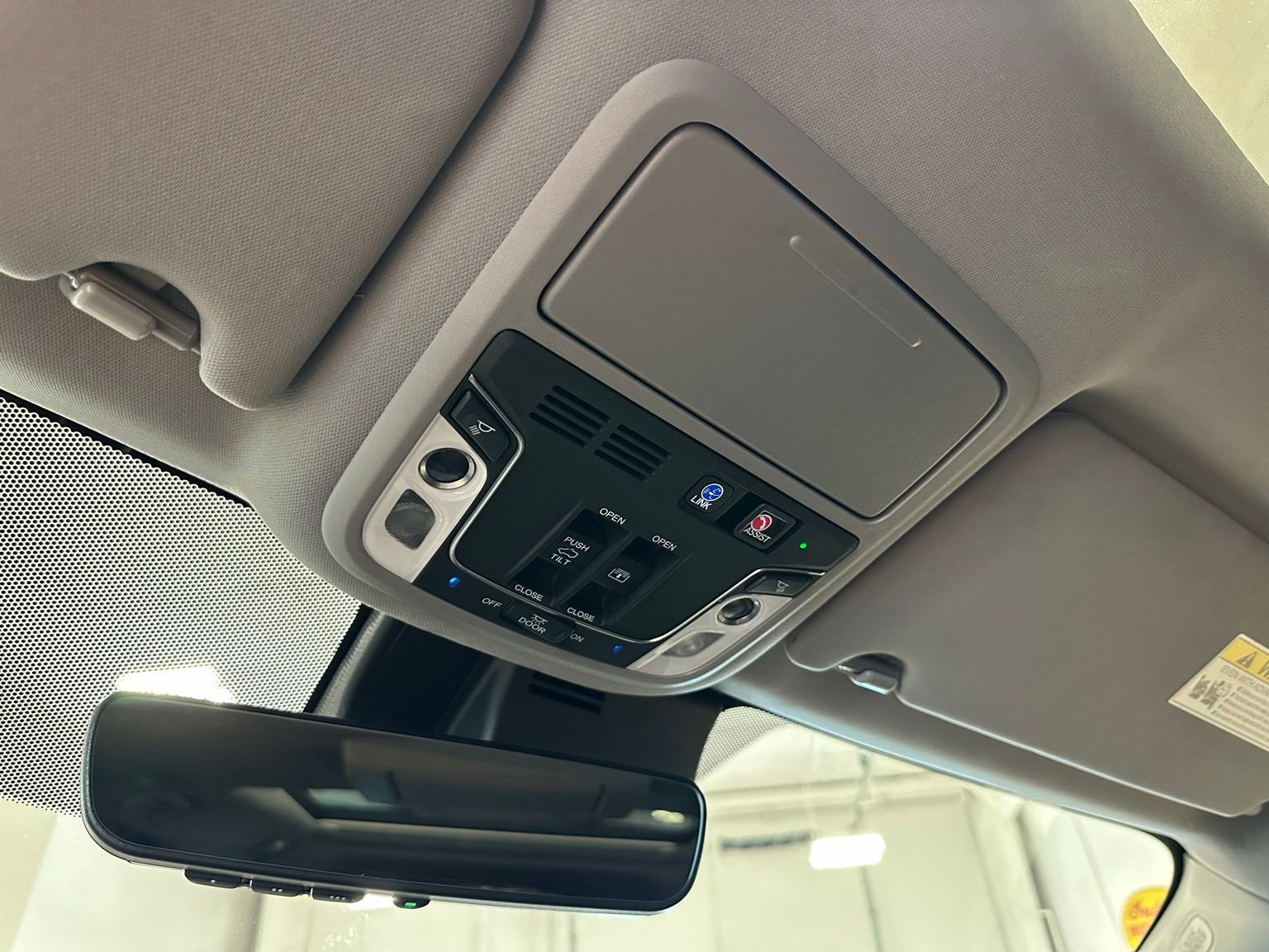 Used 2020 Honda Pilot Elite image 36