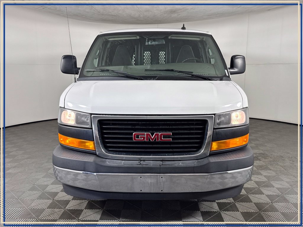 Used 2020 GMC Savana 2500 w/ Driver Convenience Package RWD image 2