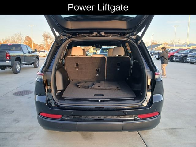 New 2025 Jeep Grand Cherokee Limited image 19