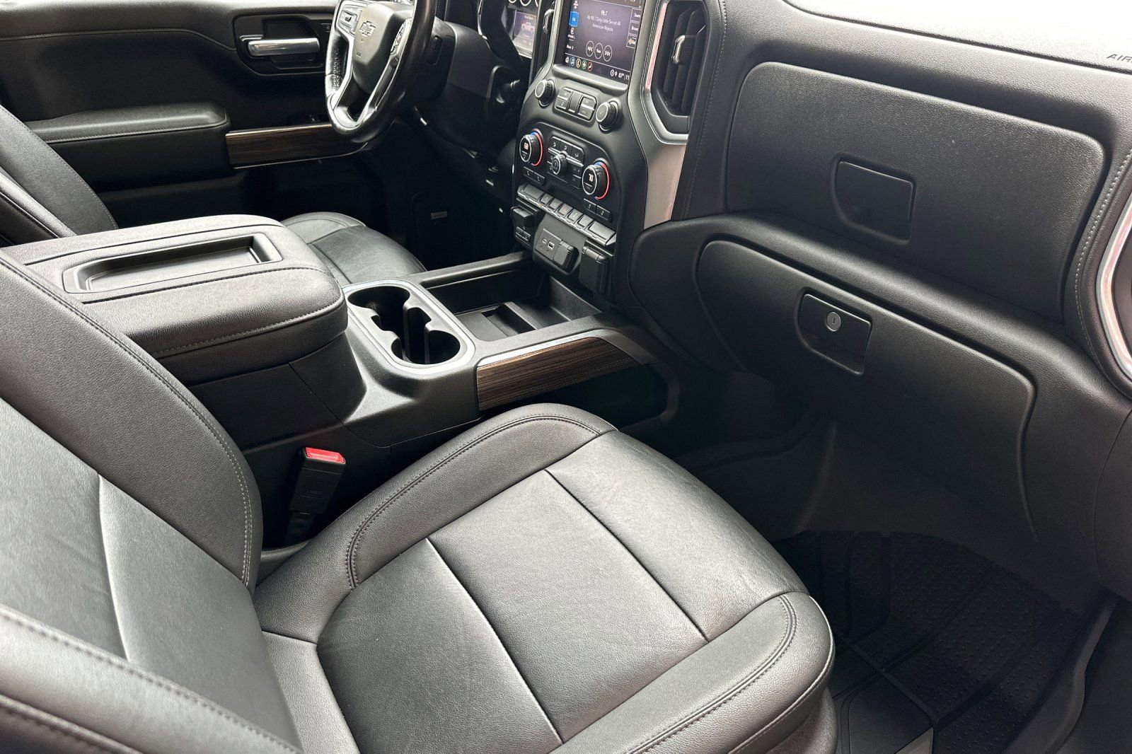 Certified 2021 Chevrolet Silverado 1500 RST w/ Convenience Package II image 19